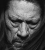 Con 76 años a cuestas, Trejo parece más fuerte y malo que nunca.