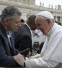 El cineasta Evgeny Afineevsky junto al Papa Francisco.