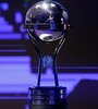 El preciado trofeo para el campeón de la Copa Sudamericana.