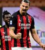 Ibrahimovic festejó por dos en el empate del Milan. (Fuente: AFP)