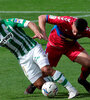 Marcone se lleva puesto a Fekir. Betis batió al Elche.