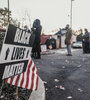 Protesta de Black Lives Matter frente a un centro de votación en Columbus, Ohio. (Fuente: AFP)