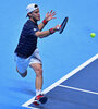 El Peque se vio muy superado por Djokovic en el estreno en el O2 de Londres. (Fuente: AFP)