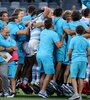 Los Pumas festejan su histórico triunfo ante los All Blacks. (Fuente: AFP)