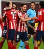 El festejo del Atlético de Madrid, que sigue en la cima de la Liga española. (Fuente: AFP)