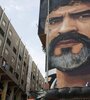 El mítico mural de Maradona en Nápoles, donde elevó las banderas del sur pobre.