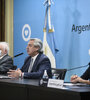 Alberto Fernández en el anuncio junto a Ginés González GArcía y Luana Volnovich.