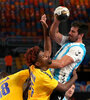 Handball, deporte de contacto. (Fuente: EFE)