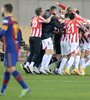 Messi sufre el gol del Athletic, que celebró el título tras remontar dos veces. (Fuente: AFP)