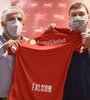 Moyano presenta a Falcioni, flamante DT del Rojo.  (Fuente: NA)