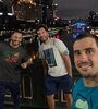 Guido Pella, junto a su entrenador José Acasuso y su PF Andrés Romañuk, en las calles de Melbourne (Fuente: Instagram Guido Pella)