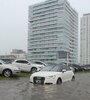 Caos de tránsito por la inundación.