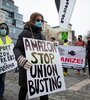 Manifestantes en Nueva York apoyan la sindicalización de Amazon en Alabama. (Fuente: AFP)