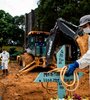 Entierro de víctima de covid-19 en un cementerio de Manaos. (Fuente: EFE)