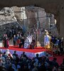 La ceremonia en la demolida plaza de Hosh al Bieaa, en la ciudad de Mosul. (Fuente: EFE)