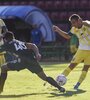 ((((((Foto 1))))) Central no pudo usufructuar la jerarquía de Rubén porque la pelota le llegó poco.   ((((Foto 2))))) Emiliano Vecchio tuvo escasa participación.   (Fuente: Prensa CARC)