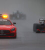 Vertstappen detrás del auto de seguridad en el circuito Spa-Francorchamps.  (Fuente: Prensa F1)