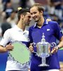 Djokovic con la bandeja, Medvedev con la copa. La premiación que nadie se esperaba (Fuente: AFP)