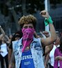 Activistas feministas de Caracas en la performance de "El violador eres tú"