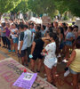 Tras el sepelio, hubo una manifestación frente a la subcomisaría 10.  (Fuente: Gentileza Sur24.com.ar)