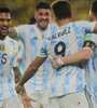 Festejo argentino tras el 1 a 0 parcial en Guayaquil. La historia terminó empatada (Fuente: NA)