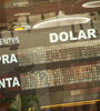 El dólar blue cerró en 202 pesos y el Banco Central vendió reservas. (Fuente: Jorge Larrosa)