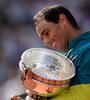 Rafael Nadal y la Copa de los Mosqueteros (Fuente: Roland Garros)