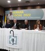 El obispo Oscar Ojea, acompañado por el ministro Juan Zabaleta, el intendente Guillermo Montenegro y el secretario de Culto, Guillermo Oliveri, entre otros.