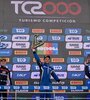 Llaver festeja en lo más alto del podio. (Fuente: Prensa TC 2000)