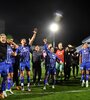 Los jugadores de Godoy en el festejo (Fuente: Télam)