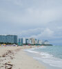 La ciudad de Miami podría desaparecer por un huracán o por la subida del mar a raíz del cambio climático.