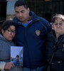 Los familiares de Maximiliano ayer en el Centro de Justicia Penal.