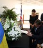  Bolsonaro, firma sus condolencias por la muerte de la reina Isabel II en la Embajada de Reino Unido en Brasilia. (Fuente: EFE)