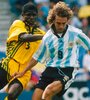 Batistuta clavó tres fierrazos inatajables en el 5-0 sobre Jamaica de Francia '98 (Fuente: Prensa FIFA)