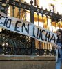 "Colegio en lucha porque Larreta no escucha", la frase que sintentiza la demanda estudiantil.  (Fuente: Bernardino Avila)