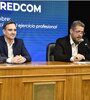 El decano de la Facultad de Ciencias Sociales de la UNLZ, Gustavo Naón, y el
presidente de la REDCOM, Diego de Charras, durante la apertura del congreso. Foto: Camila Pantano