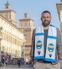 Daniel De Rossi posa en la pintoresca ciudad de Ferrara (Fuente: Prensa SPAL)