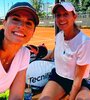 Sabatini y Dulko juntas, cuando se entrenaban para poder jugar en Roland Garros. (Fuente: Instagram)