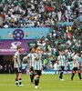 Messi se rasca la barba, como buscando explicaciones entre la confusión argentina (Fuente: AFP)