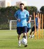 Messi tiene una molestia en el sóleo pero se entrenó con sus compañeros (Fuente: Prensa AFA)