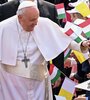 El Papa saluda a sus fieles en Hungría. (Fuente: AFP)