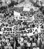 La marcha por "Paz, Pan y Trabajo" que convocó Saúl Ubaldini el 30 de marzo de 1982. (Fuente: Télam)