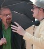 Bryan Cranston como Walter White, recibiendo instrucciones de Vince Gilligan.