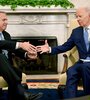 Los presidentes Alberto Fernández (Argentina) y Joe Biden (Estados Unidos) en el último encuentro realizado en Washington.   (Fuente: AFP)
