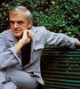 Kundera murió en París, la ciudad donde se exilió en 1975. 