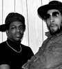 DJ Tony Tone junto a DJ Kool Herc, el verdadero pionero del hip hop.