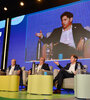 Kicillof en el panel de gobernadores de la UIA. 