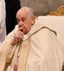 Francisco celebra misa en la Basílica de San Pedro en el Vaticano. (Fuente: AFP)