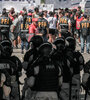Guardia de infantería vigilando manifestantes (archivo) (Fuente: Bernardino Avila)