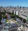 Una multitud se reunió frente al Congreso de la Nación. 